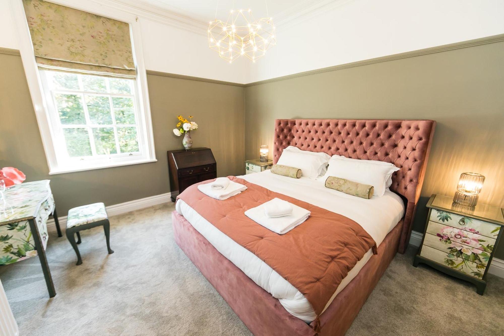 Hillthorpe Manor By Maison Parfaite - Large Country House With Hot Tub بونتفراكت المظهر الخارجي الصورة