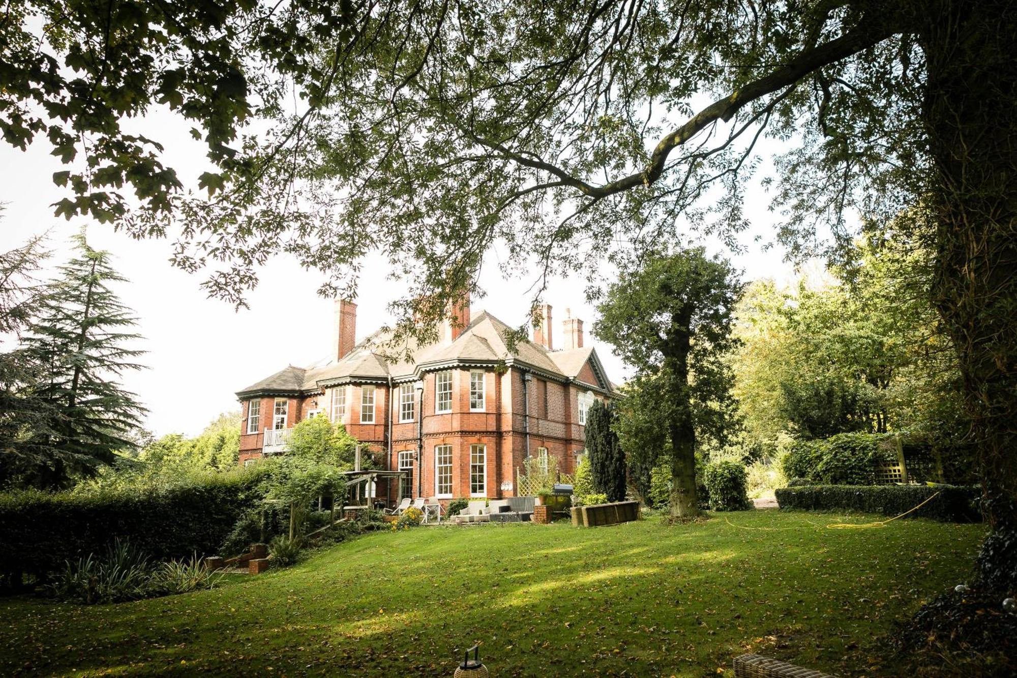 Hillthorpe Manor By Maison Parfaite - Large Country House With Hot Tub بونتفراكت المظهر الخارجي الصورة